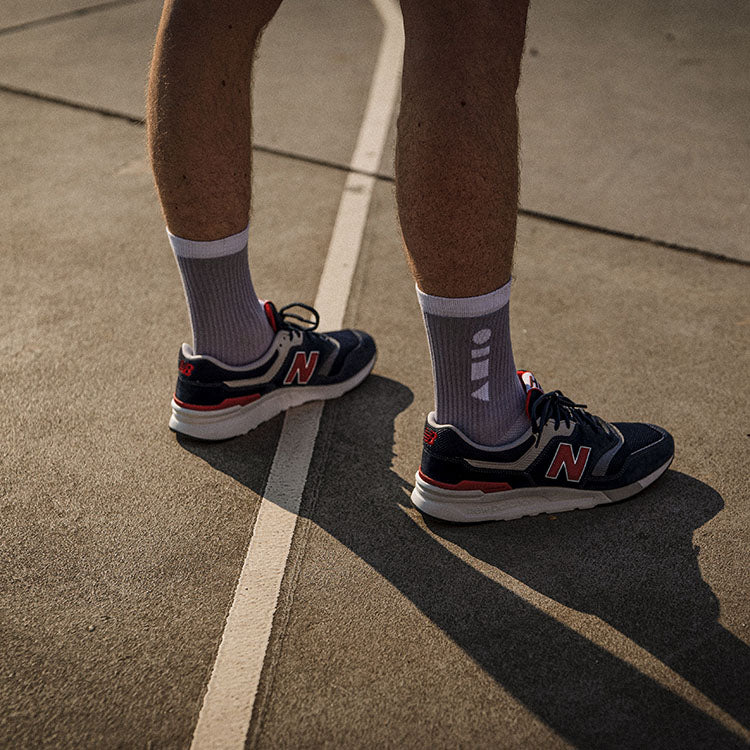 Clay Active sport socks lavender basketball court. Do training socks make a difference? A good training sock that's made in Australia can be more important than your shoes. Make sure they don't cause blisters, offer ventilation, have plenty of cushioning and use quality materials such as combed cotton or merino wool. 