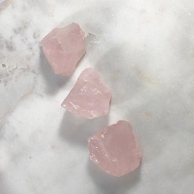rose quartz meaning fertility