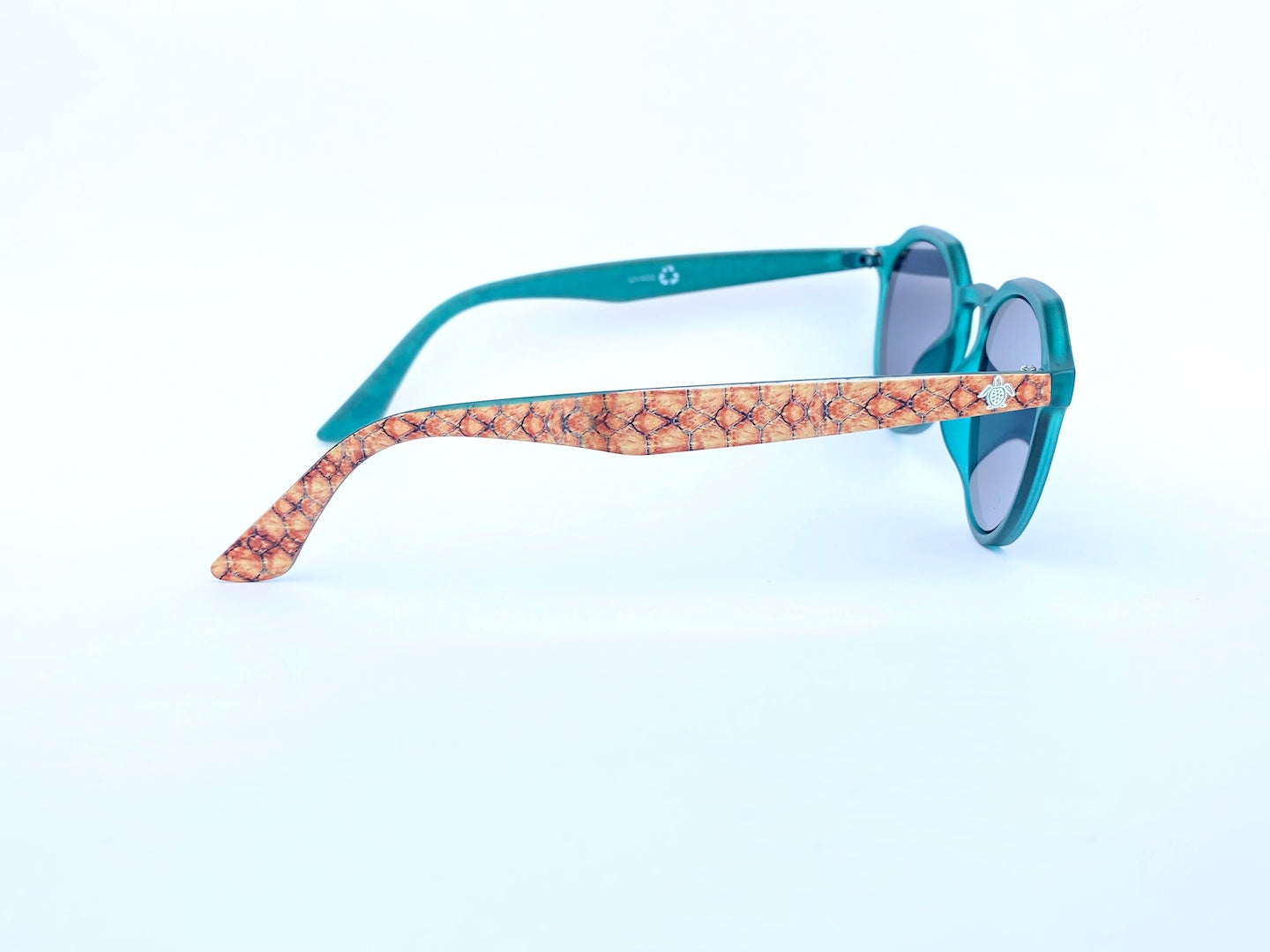 batalla compañerismo fluir Gafas de moda sostenible modelo VERDE – KAI Sunglasses
