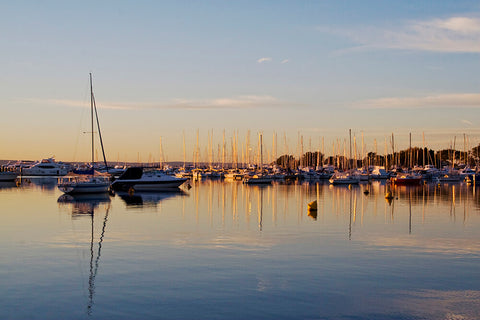 photo of reflections in matilda bay for silk scarf by seahorse silks