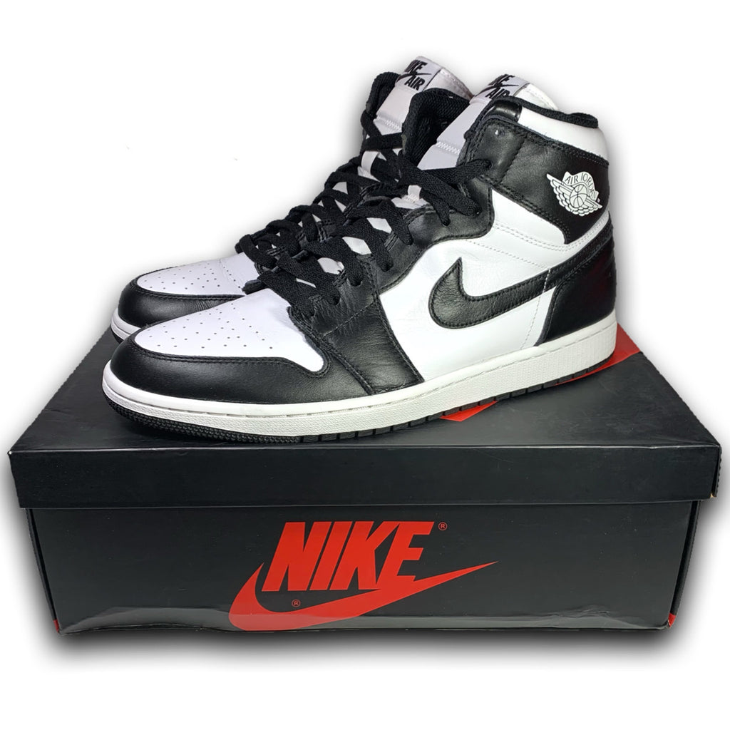 Nike Air Jordan 1 Black/White (Size 13 