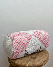Load image into Gallery viewer, Calico Quilt Pouch
