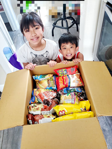 Kids excited about all them Pinoy snacks!