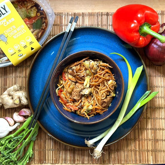 Keto vegan chow-mein. Low carb ready meals for weight loss and blood sugar management