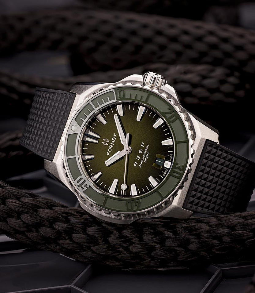 FormexREEFAutomaticChronometerCOSC300M8_960x960_crop_center.jpg