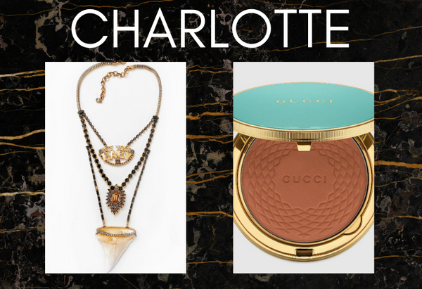 Pairing: DYLAN LEX Charlotte necklace with makeup compact