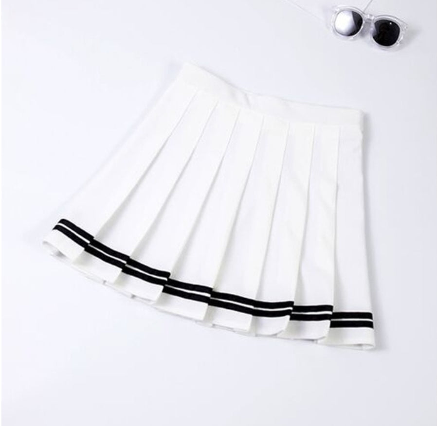 White Pleated Tennis Skirt – 𝔢 𝔤𝔦𝔯𝔩 𝔩𝔬𝔲𝔫𝔤𝔢