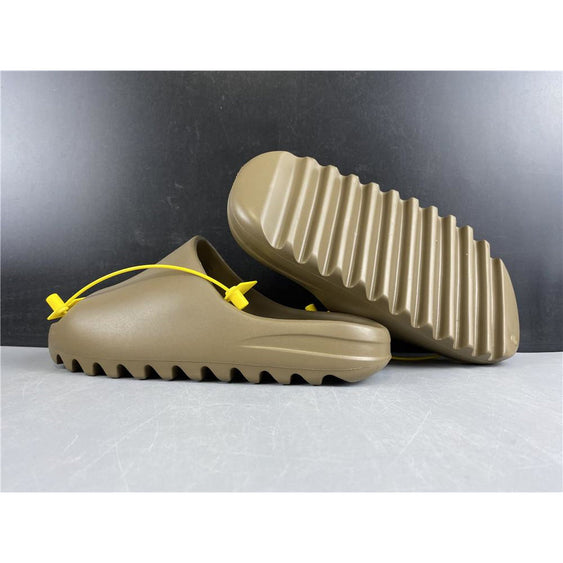 yeezy slide core mens slide sandals