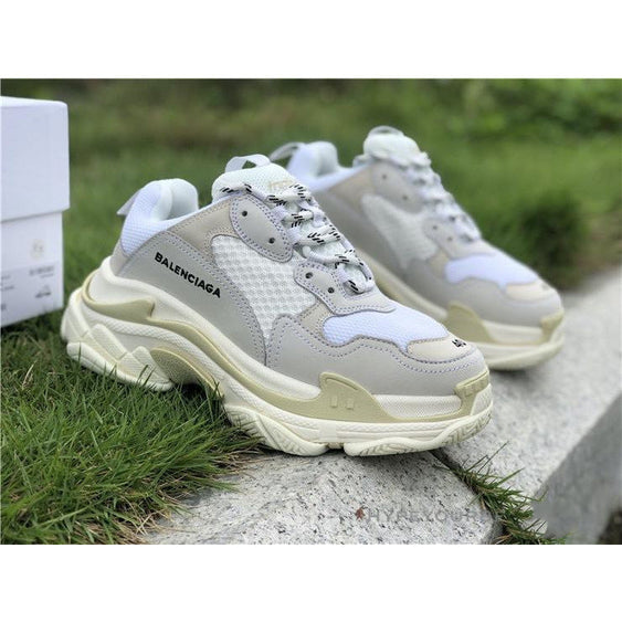 cream triple s