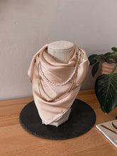 Load image into Gallery viewer, dried roses satin scarf