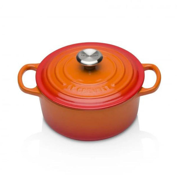 https://cdn.shopify.com/s/files/1/0256/6969/7598/products/le-creuset-signature-volcanic-cast-iron-20cm-round-casserole_600x.jpg?v=1600704212