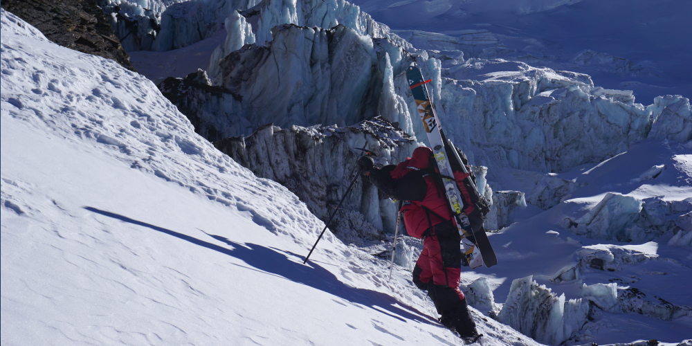 skiing-everest