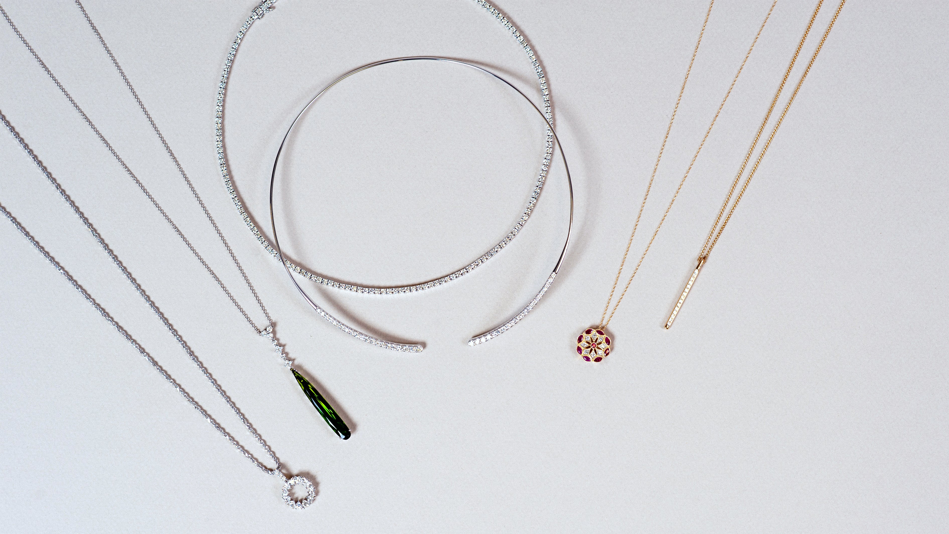 the jewelers vault necklaces.