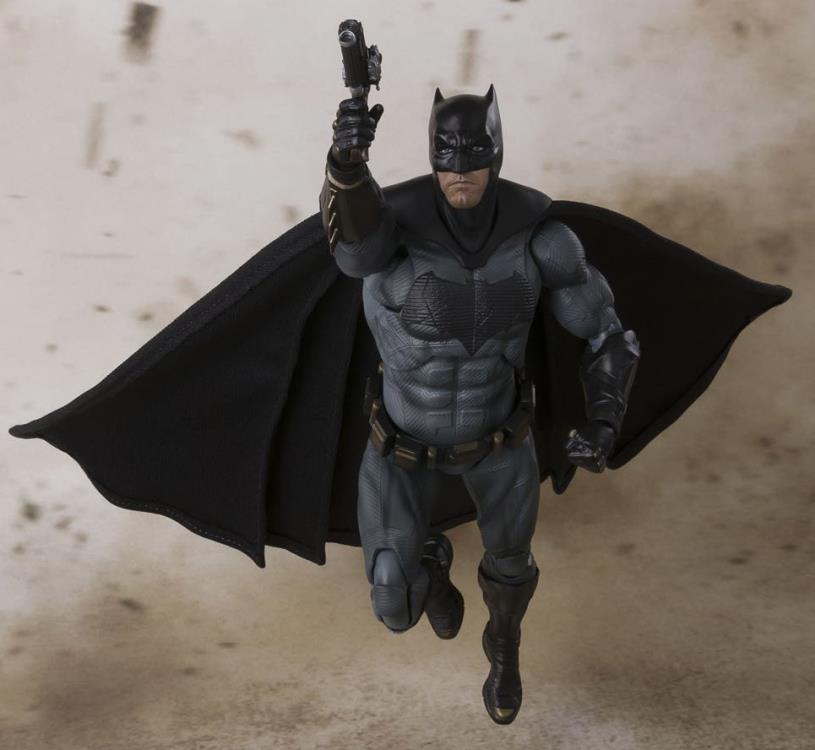 sh figuarts batman justice league