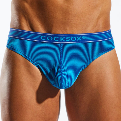Do guys wear something to show the bulge under their underwear? - Quora