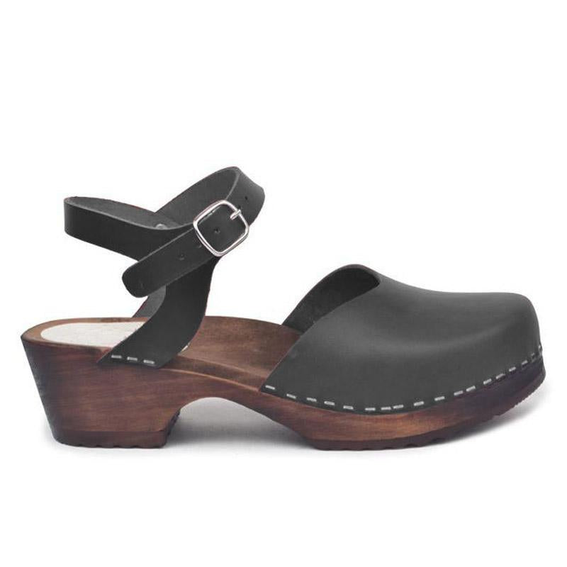 clog sandals low heel