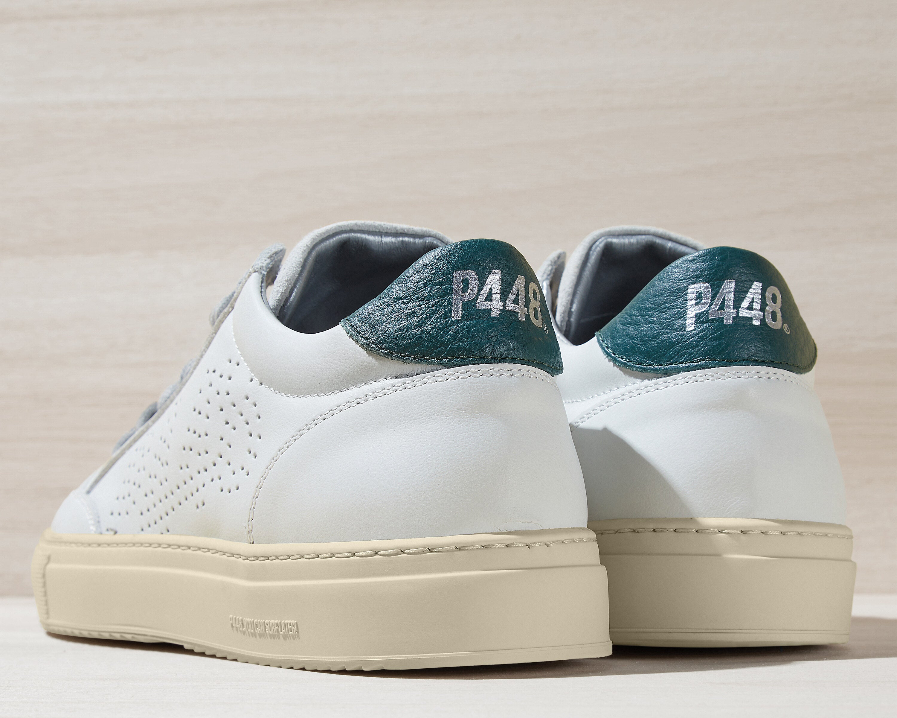 Soho White/Oak Sneaker – P448