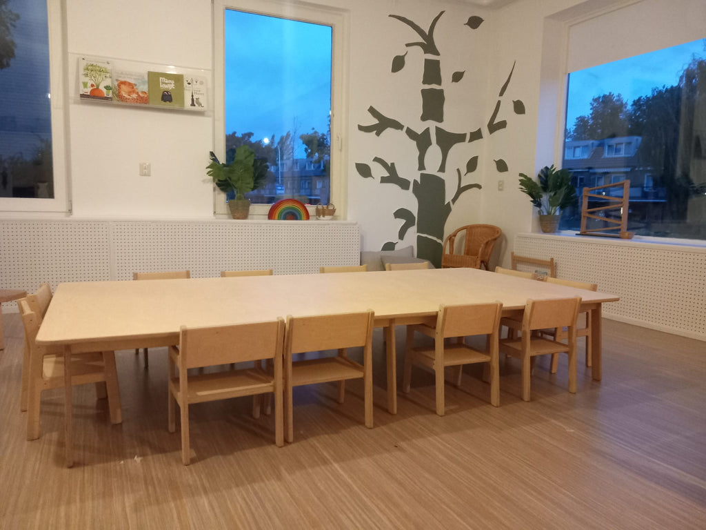 inrichting basisschool kinderopvang montessori meubels van hout