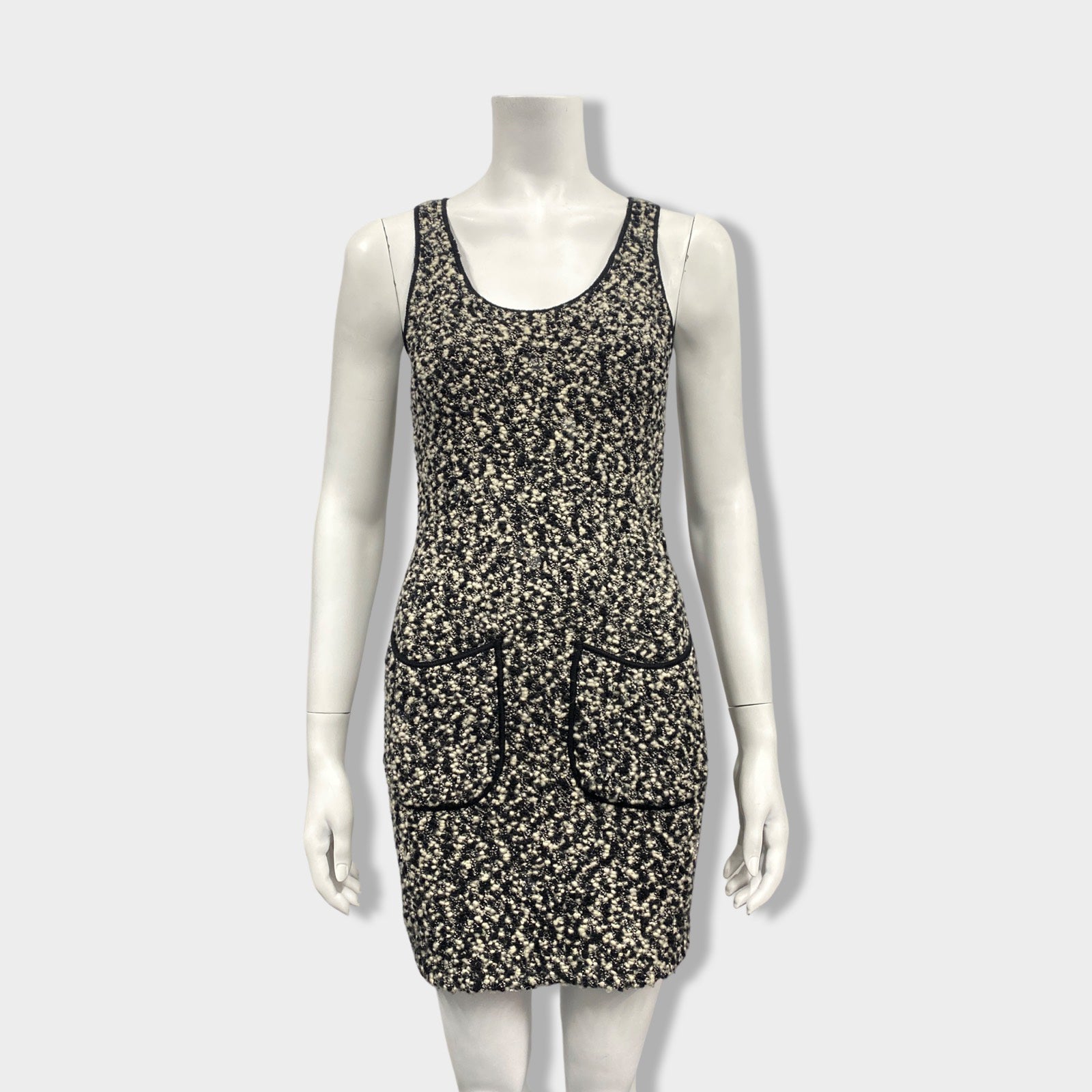 Chanel BlackWhite Tweed Print Blend Dress Size 1042  Yoogis Closet