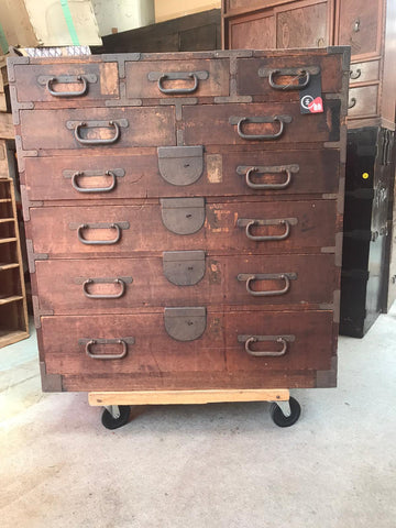 Japanese chest 