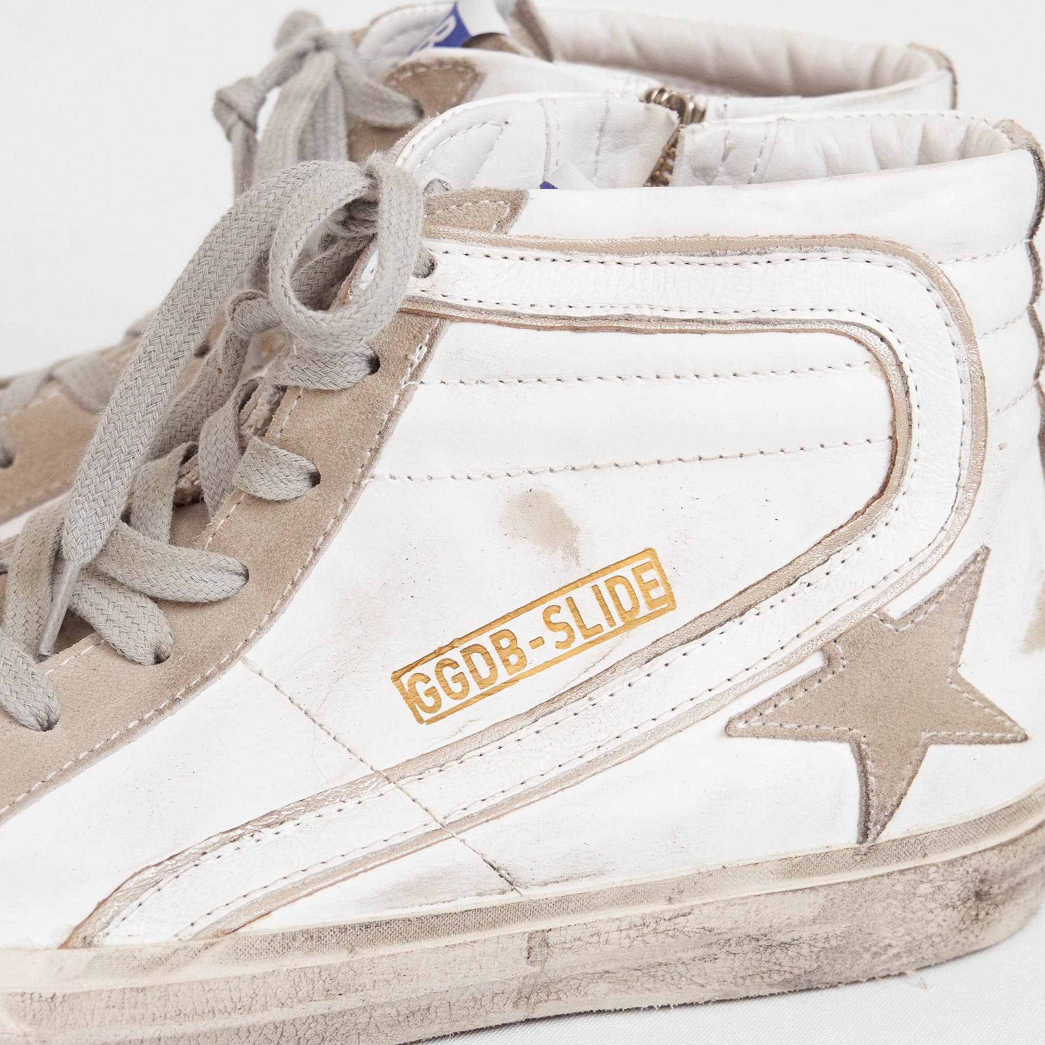Golden Sneaker Slide - DeeCee style