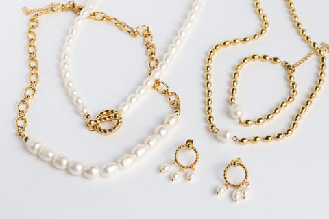 classic gold and pearl jewelry. tarnish resistant jewelry. Hypoallergenic jewelry