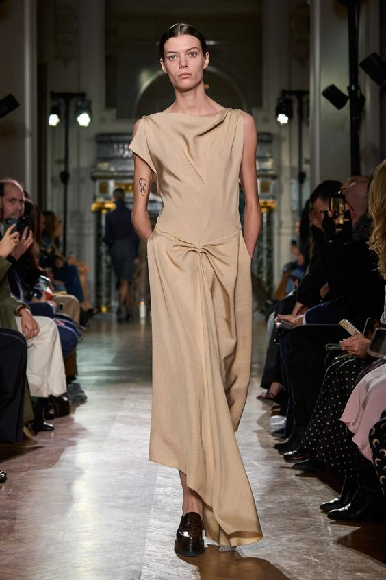 Victoria Beckham Fall 2024 Ready-to-Wear