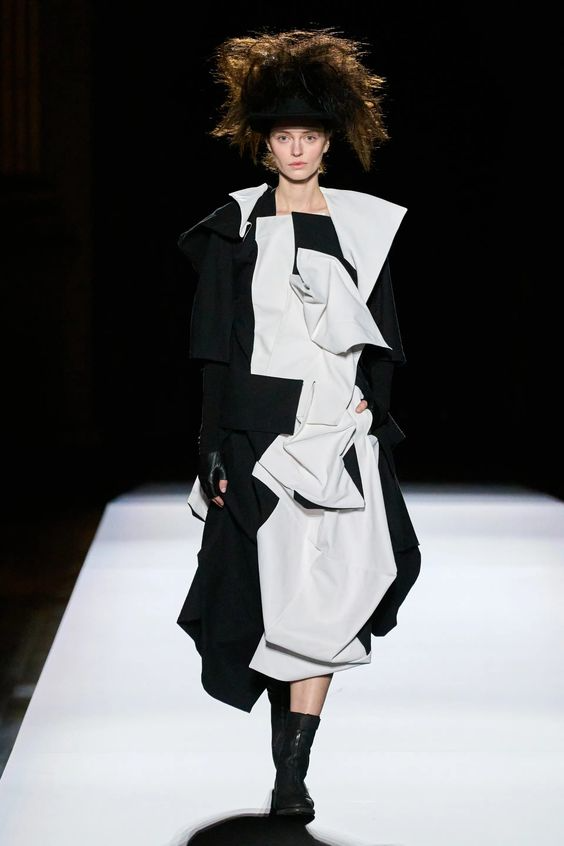 Yohji Yamamoto Fall 2024 Ready-to-Wear