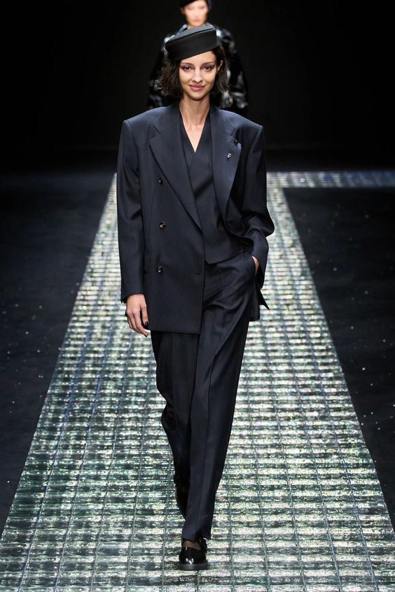 Emporio Armani Fall 2024 Ready-to-Wear