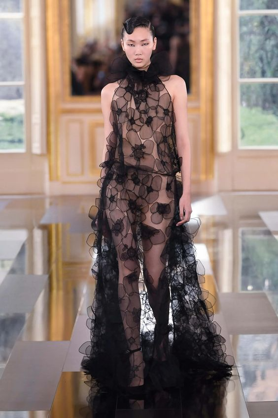 Valentino Fall 2024 Ready-to-Wear