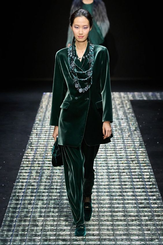 Emporio Armani Fall 2024 Ready-to-Wear