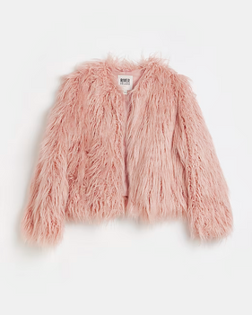 Chic Ways to Style and Rock Your Fur Coats