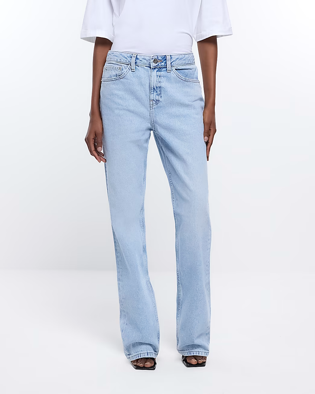 BLUE MID RISE STRAIGHT LEG JEANS