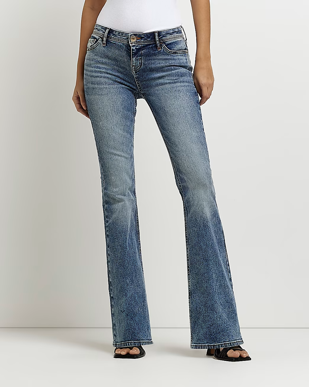 Perfect Jeans for Every Shape - Find Yours!