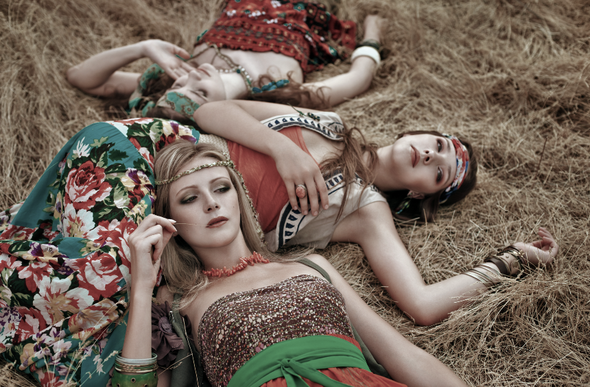 Bohemian Fashion Style: Free-Spirited Elegance & Creativity