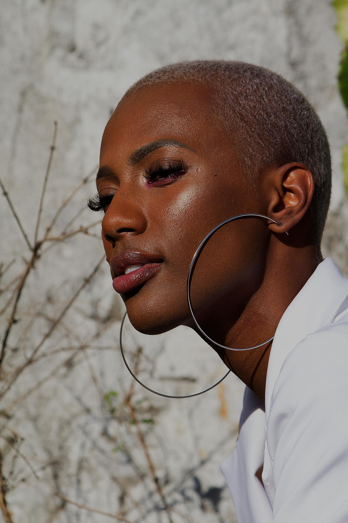 Wireless Earbuds & In-Ear Headphones | Bowers & Wilkins