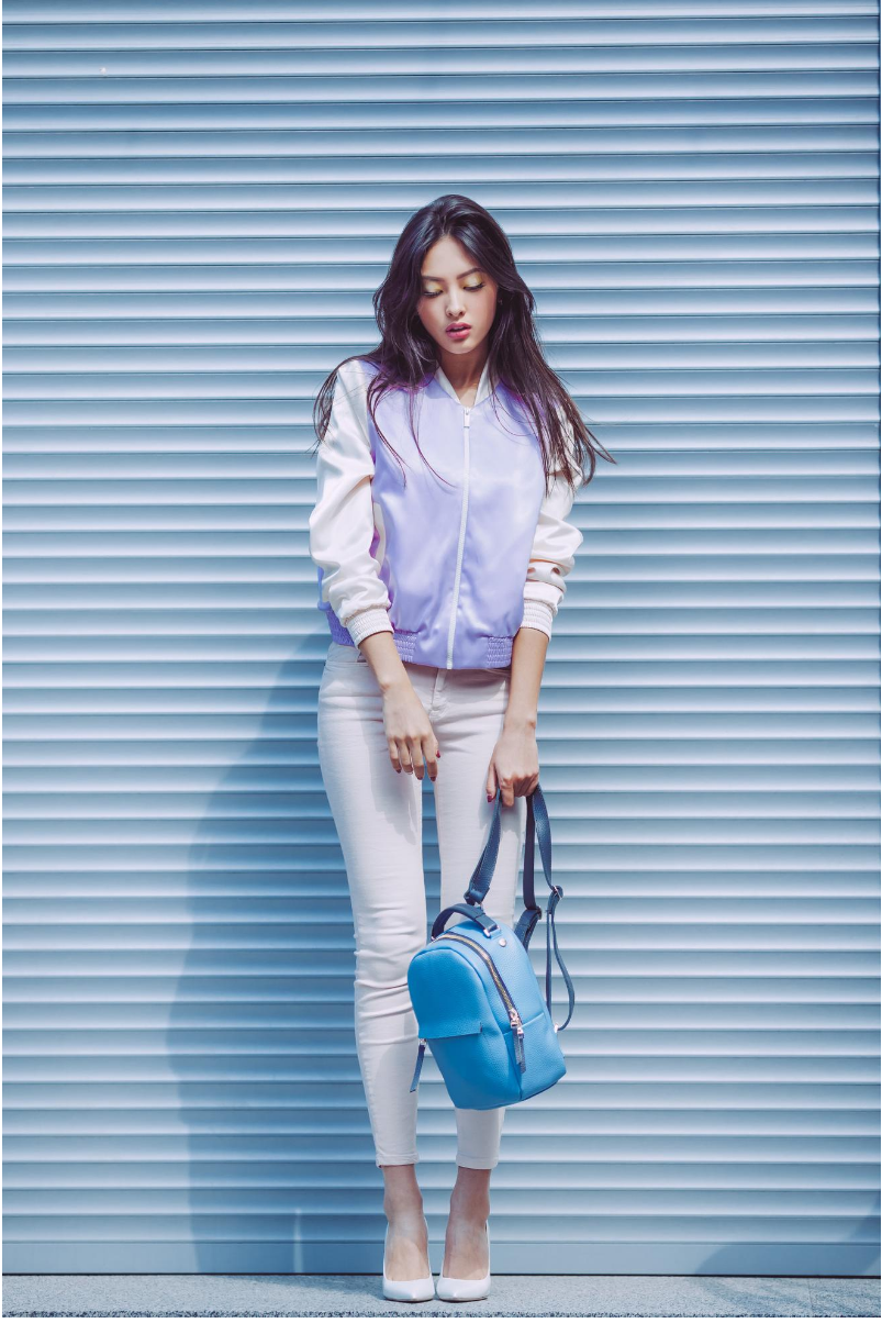 White pumps with white cropped jeans White pumps with white cropped jeans