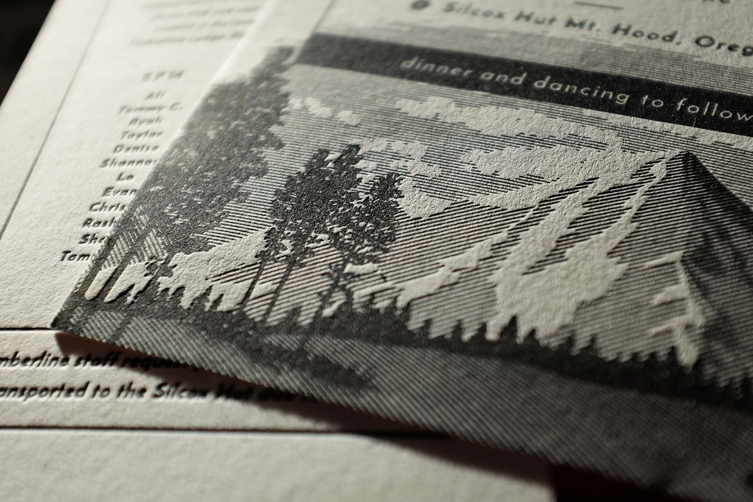 The paper texture of Neenah Cotton