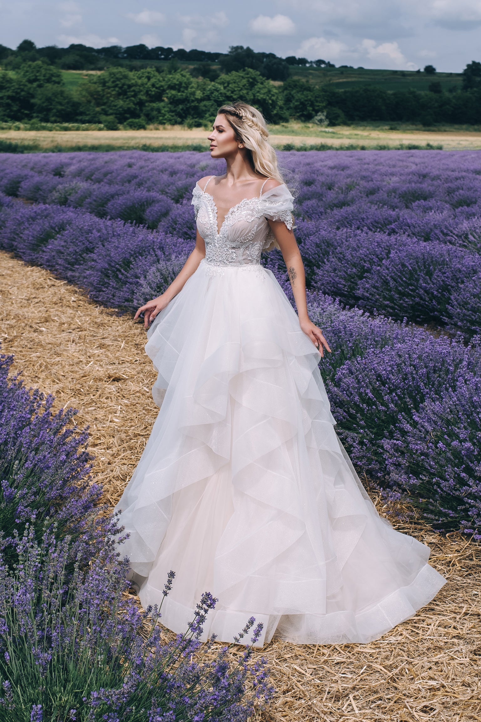 Rose - Lace and Tulle Romantic Ball Gown
