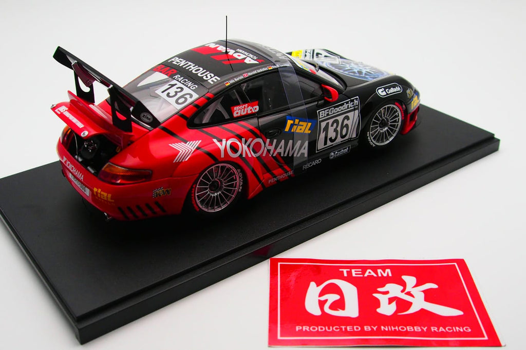 オートアート1/18  ポルシェ911(966)GT3 RSR 2005