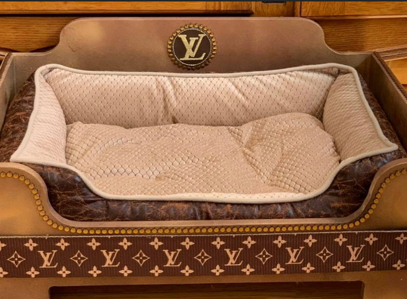 gucci dog bed