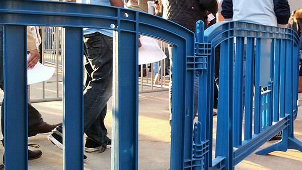 Movit & Minit Plastic Crowd Control Barriers