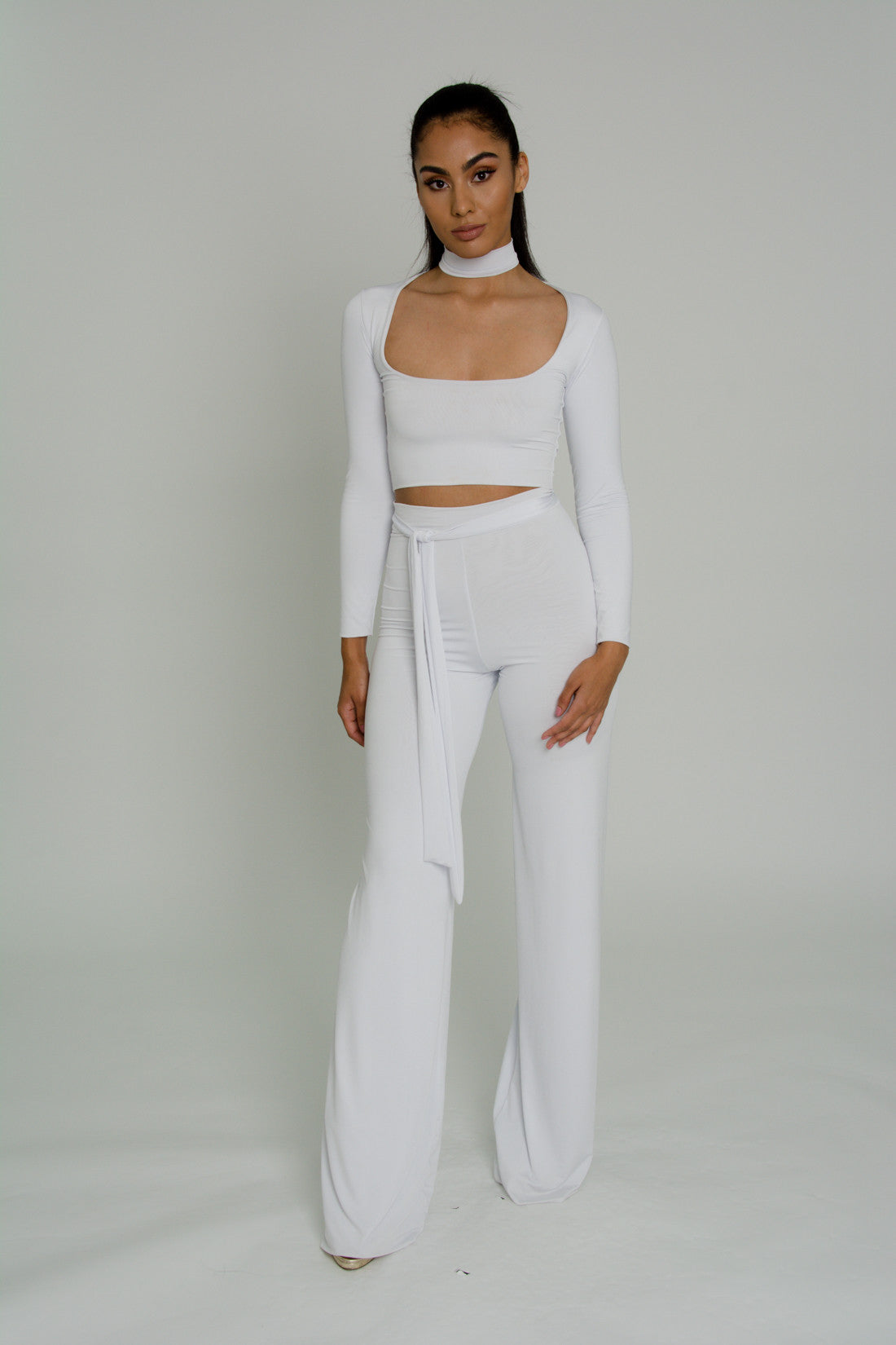 white trousers zara