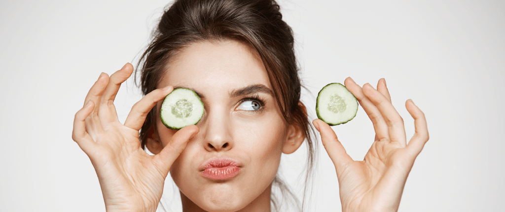 Cucumber is Best Home Remedies for Dark Circles