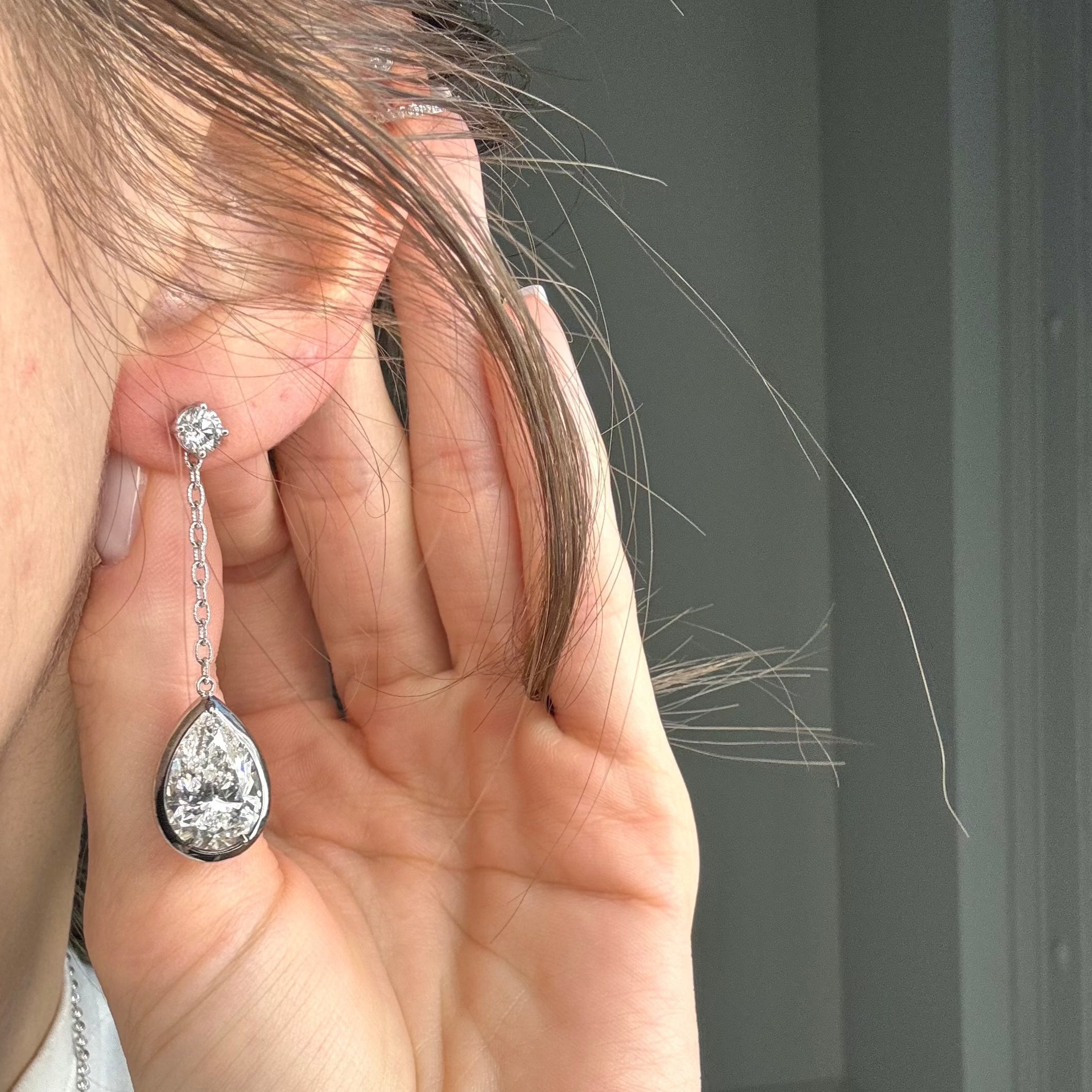 Link Chain Pear Diamond Drop Earrings 