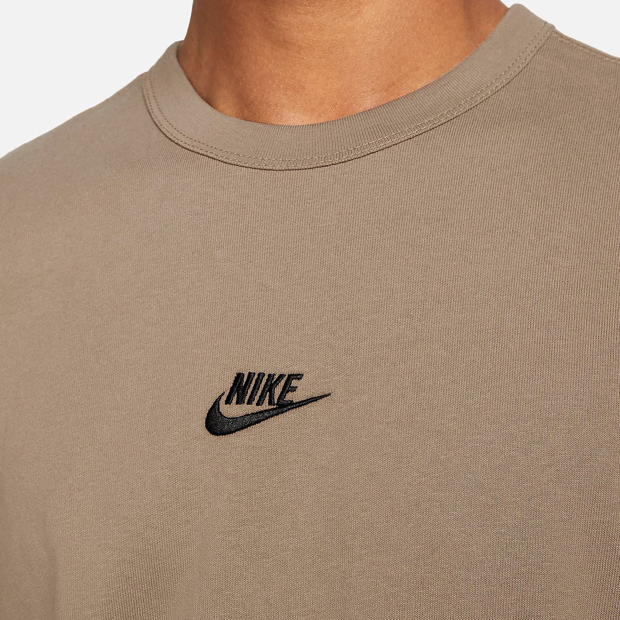 Nike Men Sportswear Tee