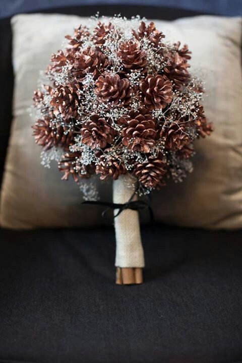 Pine Cone Wedding: Pine Cone Bouquet