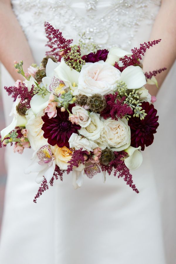 Marsala Wedding Bouquets: Subtle Bouquet