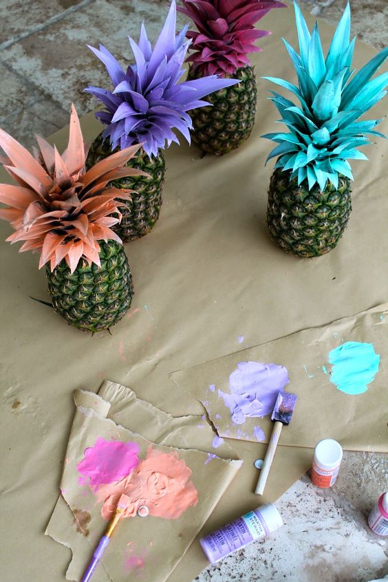 Painted Pineapples | How to Throw a Pineapple Themed Bachelorette Party | My Wedding Favors