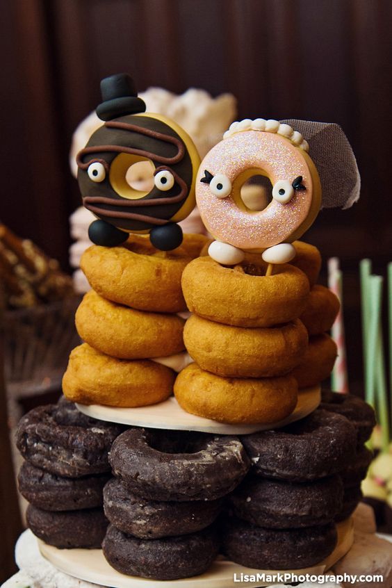 Doughnut Cake Toppers | Incorporating Donuts Into Your Wedding | My Wedding Favors